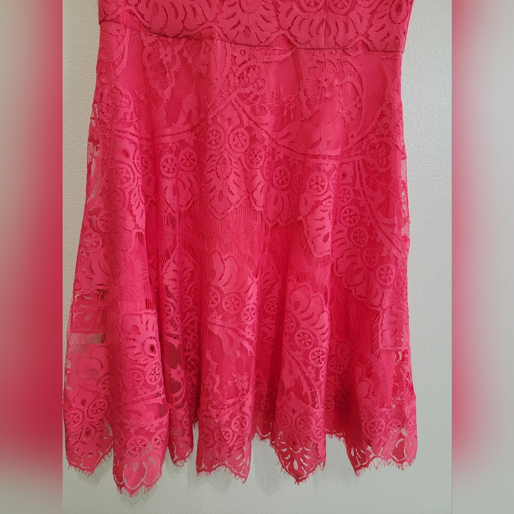 BB Dakota size 2 coral